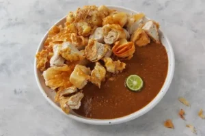 10 Makanan Khas Bandung yang Paling Populer dan Enak
